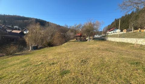 Predaj nádherného pozemku na výstavbu v KNM (MO)