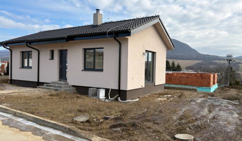 Na predaj rodinný dom, typ E5, pozemok 440 m2