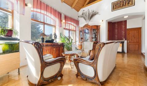  - EXKLUZÍVNE - Honosné bývanie vo vlastnom kúsku prírody