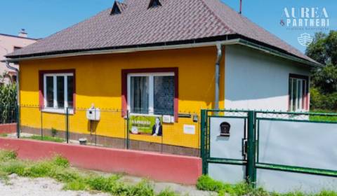 PREDAJ Vidiecky DOM v obci Bruty s pozemkom 1732m2- na skok do Štúrova