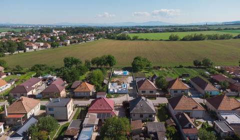 NOVOSTAVBY ČEĽADINCE 