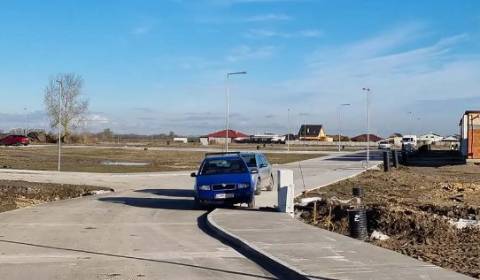 Stavebné pozemky v obci Hrubá Borša, okres Senec