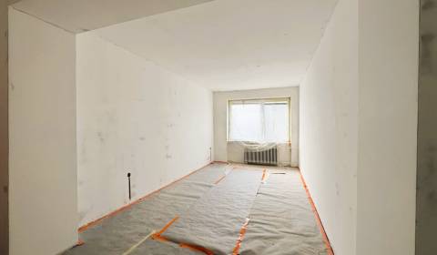 2izbový byt, ul. Štúrova, Sečovce, bez balkóna, 54,72 m2, 55.555€