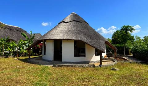 NA PREDAJ ROZPRÁVKOVÝ  BUNGALOW  NA ZANZIBARE