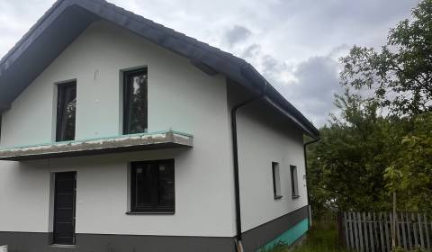 Predaj: Rodinný dom v obci Nová Bystrica (268-D