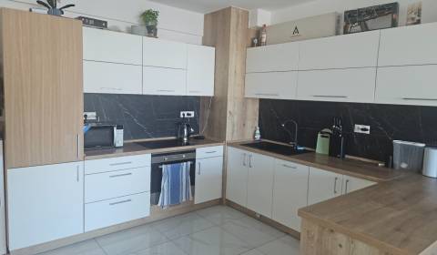 2 izbový luxusný byt v centre (ORION),Dubnica nad Váhom.57 m2