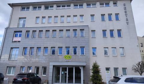 Na prenájom kancelárske priestory 300 m2, Ilava