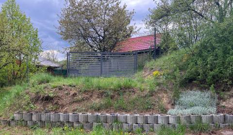 PREDAJ: Záhrada, rozlohou 392 m2 nad Tulskou - Banská Bystrica