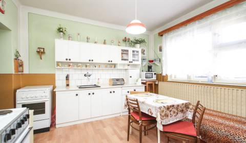 Rodinný dom s pozemkom 481m2 | Horná Poruba