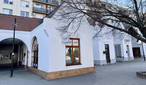 DUNASJKÁ STREDA – OBCHODNÁ BUDOVA PRIAMO V CENTRE MESTA