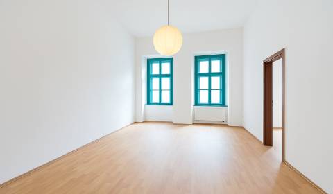 NA PREDAJ 2,5-izb. byt MÄSIARSKA, STARÉ MESTO