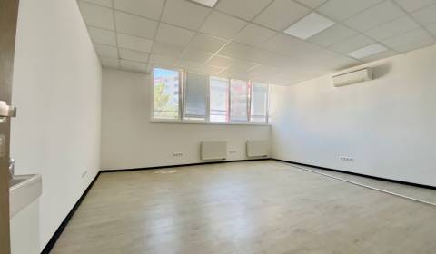 NA PRENÁJOM KANCELÁRSKE PRIESTORY NA ul. VL. CLEMENTISA TRNAVA 