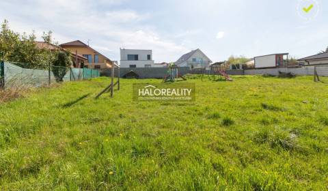 Predaj, pozemok pre rodinný dom 556 m2 Stupava - E...