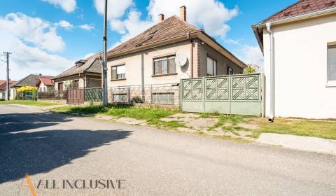 NA PREDAJ 3-IZBOVÝ ROD.DOM NA 600 M2 POZEMKU, BODÍKY