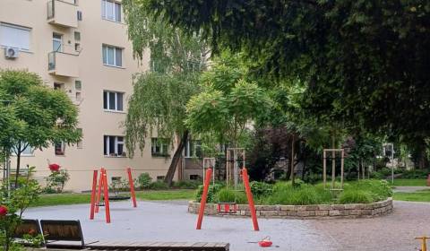 REZERVOVANÉ !!! Predáme 3 izbový byt v Starom meste pri OC NIVY