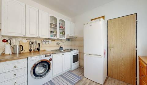 NA PREDAJ veľkometrážny 2-izbový byt (68 m2) Nitra_Chrenová