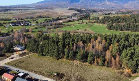 Priestranný pozemok pri golfovom areáli pod Tatrami