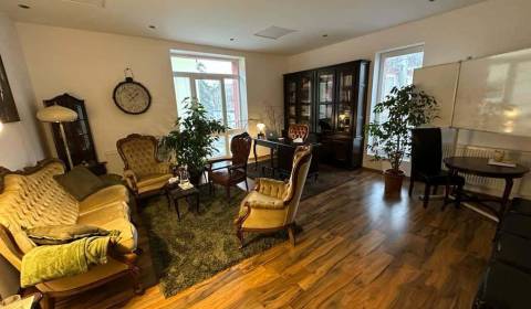 Ponuka administratívnych priestorov na Námestí v Poprade