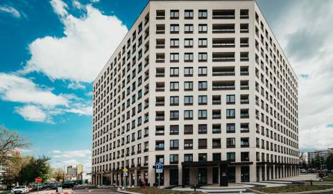 NA PREDAJ POSLEDNÉ TRI 3.IZBOVÉ BYTY TYP 5, KARPATSKÁ POPRAD