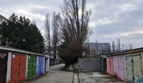 Garáž, Hagarova, BA III - Rača pri projekte VERDENA