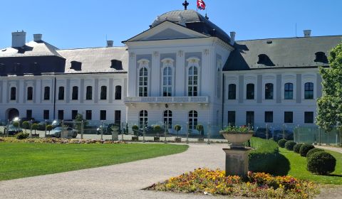 Výnimočný, priestranný 3 izbový byt pri Prezidentskom paláci