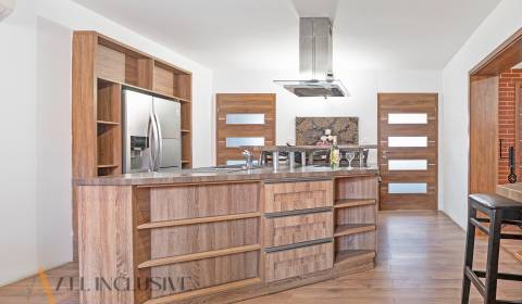 NA PREDAJ ÚPLNE NOVÝ 3-IZB. BYT SO ZARIADENÍM, VYDRANY