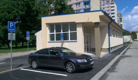 Prenájom: komerčný priestor 28 m2, v centre B. Bystrice, Nám. Slobody