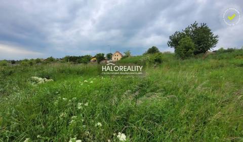 Predaj, pozemok pre rodinný dom 318 m2 Nitra, s pr...