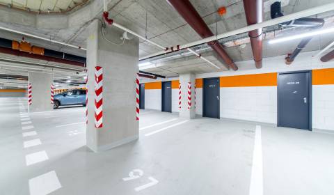 REZERVOVANÉ Parkovacie státie v podzemnej garáži, EUROVEA TOWER