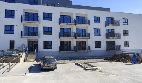 Znížená cena, na predaj 2 -izbový byt 65,3 m2, novostavba Bolešov.