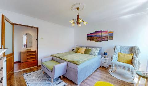  PREDAJ, 3 izbový byt na ulici Matice slovenskej, Veľký Šariš