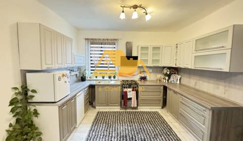 Predám zrekonštruovaný rodinný dom v obci Palárikovo