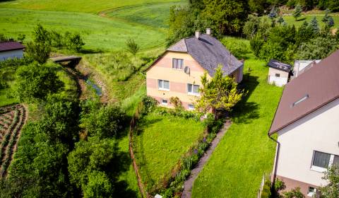 Rodinný dom na krásnom pozemku_Kvašov