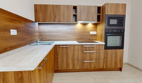 REZERVOVANÝ  Bezbariérový 1-izbový byt vhodný aj ako investícia, Holíč