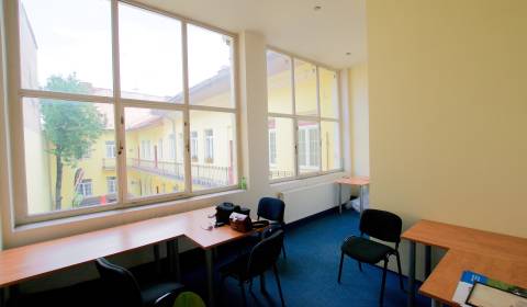 Priestory 180 m2 pri Auparku / Hiltone