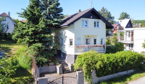 Predané : Chata pri jazere v Suchej nad Parnou – len 8 km od Trnavy