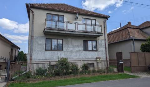5-izbový dom na predaj, Mojzesovo, pozemok 800 m2