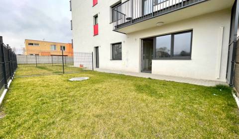 NA PREDAJ 2-IZBOVÝ APARTMÁN S PREDZÁHRADKOU, Jána Ondruša, Stupava.