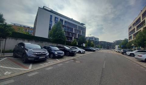 Na prenájom 1 izbový byt, 35 m2, Bratislava, Petržalka, Slnečnice