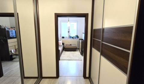 2 izbový byt prerobený na 3 izbový, 58m2+LO, Prešov, Sekčov