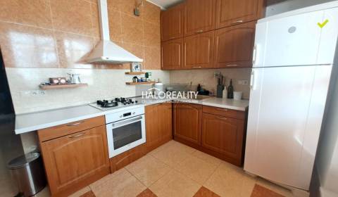 Prenájom, dvojizbový byt Partizánske, Šípok - ZNÍŽEN...