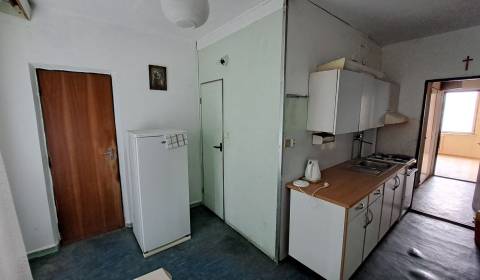 PREDAJ: 3i byt s balkónom a lóggiou, 69 m2, Ružomberok 