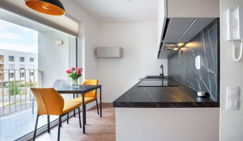Útulný 1,5-izbový byt s balkónom a parkovaním v Devínskej Novej Vsi