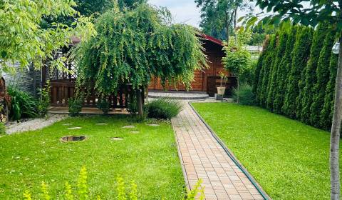 Ponúkam na predaj relax záhradu s chatou na Tekvičnom poli 