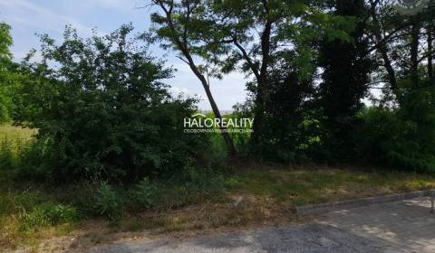 Predaj, pozemok   674 m2 Zavar, skvelá investičná pr...