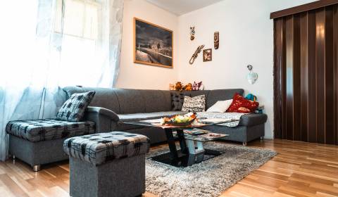 Predaj rodinný dom s pozemkom 1968 m2 | Holumnica okres Kežmarok