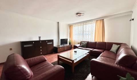 Veľký 4-izbový mezonet v centre Trnavy