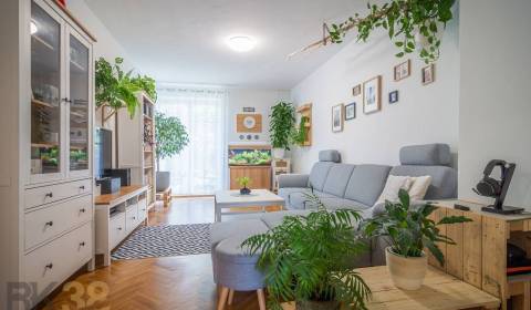 Na predaj krásny 3-izbový byt v širšom centre Popradu