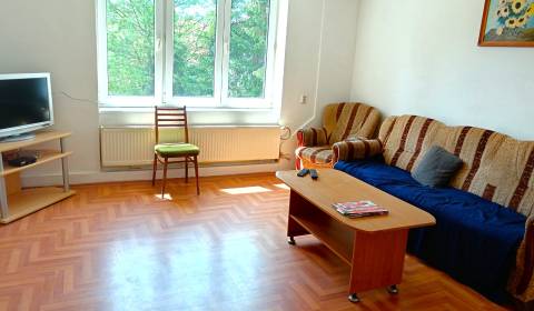 * PREDANÝ * Na predaj 2,5 izbový byt | 56 m2 | Sládkovičova | SL