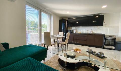 REZERVOVANÉ - EXKLUZÍVNE - Novostavba kompletne zariadeného 3i bytu, 